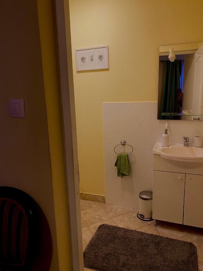 레시차 House In The Woods B&B 외부 사진